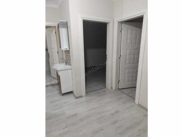 Turgutlu Kiralık Daire Selvilitepe Mah 100M2 2+1 Oda 2 Ara Kat Doğalgazlı Balkonlu 5 Yıllık