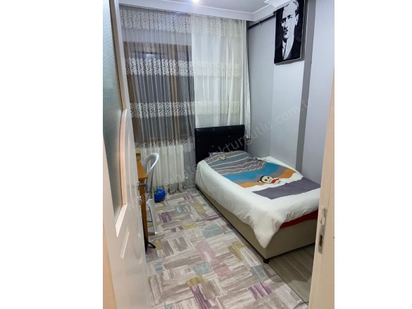 Turan Mah. Turgutlu Satılık Daire |  3+1 Oda | 132M2 3.000.000Tl  Krediye Uygun  | 4. Kat | Doğalgaz(Kombi) | 1 Banyo | 1 Yatak Odası Resim-4