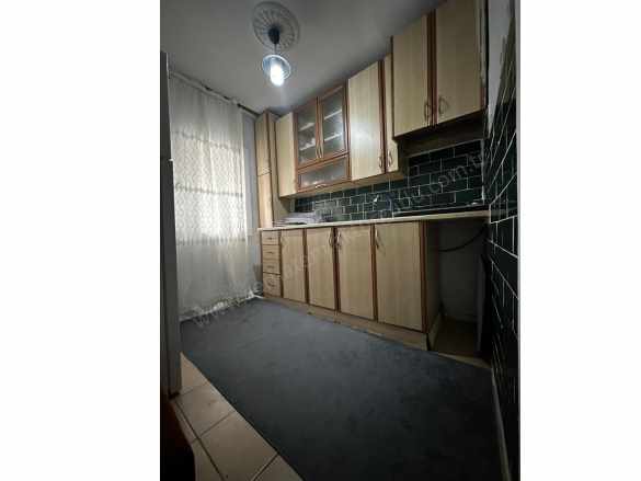 Turgutlu Satılık Daire Mustafa Kemal Mah Köşe 90M2 2+1 Oda Zemin Kat Doğalgazlı 20 Yıllık