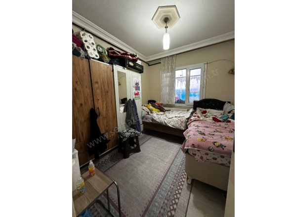 Yedi Eylül Mah. Turgutlu Satılık Daire |  2+1 Oda | 130M2 2.580.000Tl  Krediye Uygun  | Yüksek Giriş | Doğalgaz(Kombi) | 1 Banyo | 1 Yatak Odası Resim-4