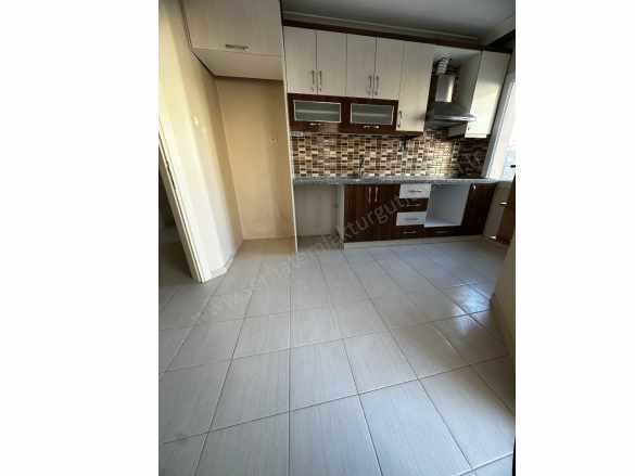 Turgutlu Kiralık Daire Yeni Mah 100M2 2+1 Oda 2 Kat Doğalgazlı Balkonlu Geniş Yol Üzeri Önü Açık Ahmetli Alahıdır