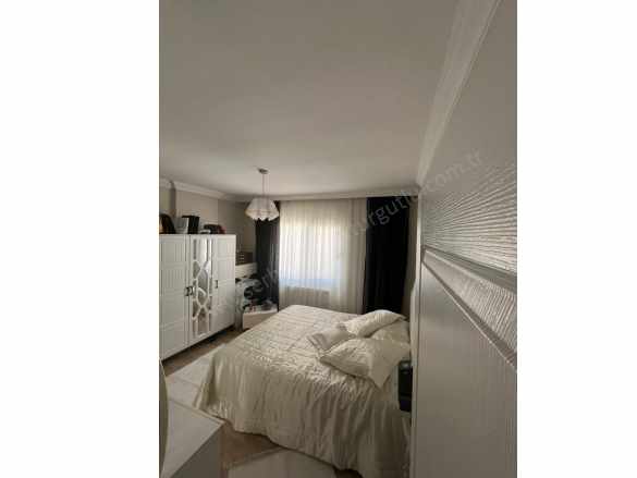 Turgutlu Satılık Daire Özyurt Mah 120M2 3+1 Oda 4 Kat Doğalgazlı Balkonlu 12 Yıllık