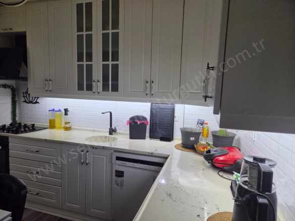 Turgutlu Satılık Daire Yılmazlar Mah 110M2 3+1 Oda 3 Ara Kat Doğalgazlı Kapalı Mutfak Temiz