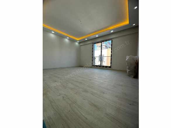 Turgutlu Satılık Daire Turgutlar Mah 110M2 2+1 Oda Geniş Ler Şahsi Otoparrk Ve Asansör Mevcut