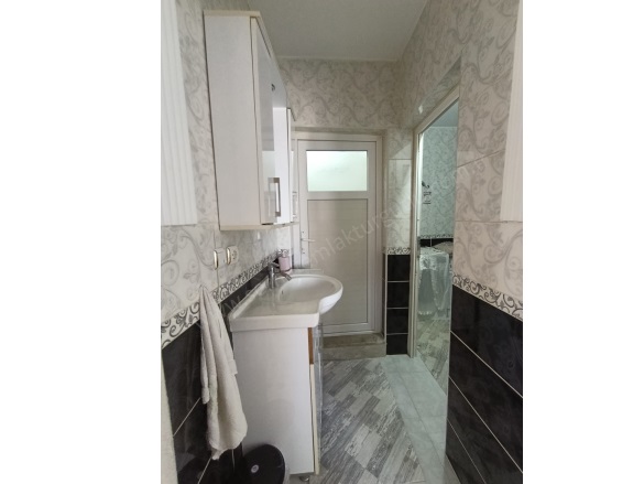 Yiğitler Mah. Turgutlu Satılık Daire |  3+1 Oda | 120M2 3.500.000Tl | 4. Kat | Doğalgaz(Kombi) | 1 Banyo | 1 Yatak Odası Resim-4
