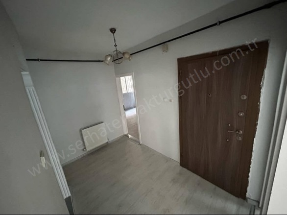 Turgutlar Mah. Turgutlu Kiralık Daire |  2+1 Oda | 95M2 Aylık 15.000Tl | Zemin Kat | Doğalgaz(Kombi) | 1 Banyo | 1 Yatak Odası Resim-4