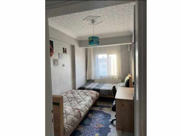 Turgutlu Satılık Daire Şehitler Mah Asfalta Yakın 110M2 2+1 Oda 4 Kat Doğalgazlı Balkonlu Tadilatlı