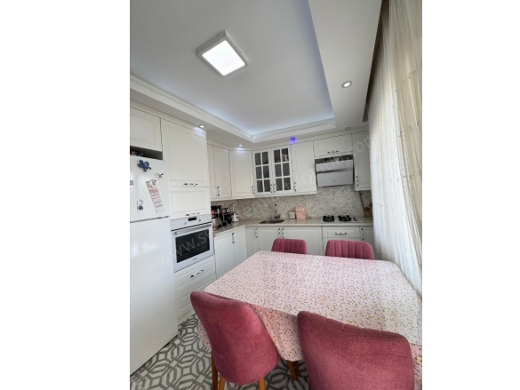 Şehitler Mah. Turgutlu Satılık Daire |  3+1 Oda | 130M2 3.650.000Tl  Krediye Uygun  | 4. Kat | Doğalgaz(Kombi) | 1 Banyo | 1 Yatak Odası Resim-1