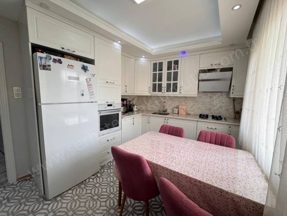 Şehitler Mah. Turgutlu Satılık Daire |  3+1 Oda | 130M2 3.650.000Tl  Krediye Uygun  | 4. Kat | Doğalgaz(Kombi) | 1 Banyo | 1 Yatak Odası Resim-5