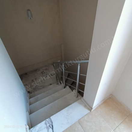 Yedi Eylül Mah. Turgutlu Kiralık Daire |  2+1 Oda | 90M2 Aylık 16.500Tl | 4. Kat | Soba | 1 Banyo | 1 Yatak Odası Resim-3