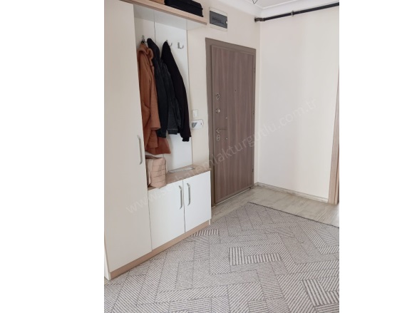 Yiğitler Mah. Turgutlu Satılık Daire |  2+1 Oda | 110M2 3.100.000Tl  Krediye Uygun  | 2. Kat | Doğalgaz(Kombi) | 1 Banyo | 1 Yatak Odası Resim-3