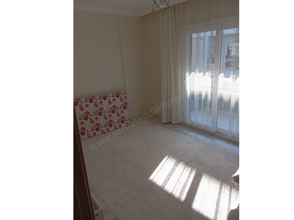 Yiğitler Mah. Turgutlu Satılık Daire |  2+1 Oda | 110M2 3.100.000Tl  Krediye Uygun  | 2. Kat | Doğalgaz(Kombi) | 1 Banyo | 1 Yatak Odası Resim-5
