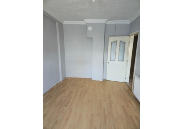 Yıldırım Mah. Turgutlu Satılık Daire |  3+1 Oda | 125M2 2.800.000Tl  Krediye Uygun  | 3. Kat | Doğalgaz(Kombi) | 1 Banyo | 1 Yatak Odası Resim-1