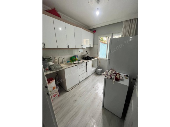 Yılmazlar Mah. Turgutlu Satılık Daire |  2+1 Oda | 130M2 2.300.000Tl  Krediye Uygun  | Zemin Kat | Soba | 1 Banyo | 1 Yatak Odası Resim-1