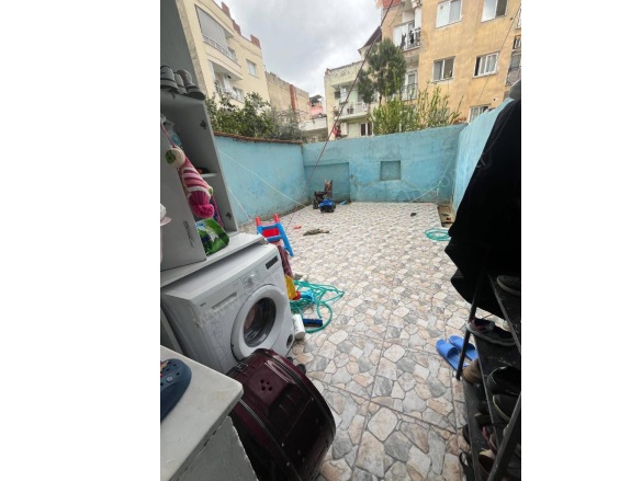 Yılmazlar Mah. Turgutlu Satılık Daire |  2+1 Oda | 130M2 2.300.000Tl  Krediye Uygun  | Zemin Kat | Soba | 1 Banyo | 1 Yatak Odası Resim-2