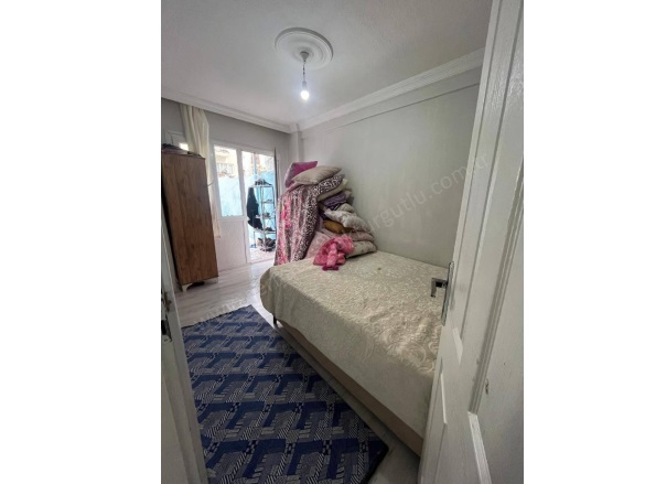 Yılmazlar Mah. Turgutlu Satılık Daire |  2+1 Oda | 130M2 2.300.000Tl  Krediye Uygun  | Zemin Kat | Soba | 1 Banyo | 1 Yatak Odası Resim-4