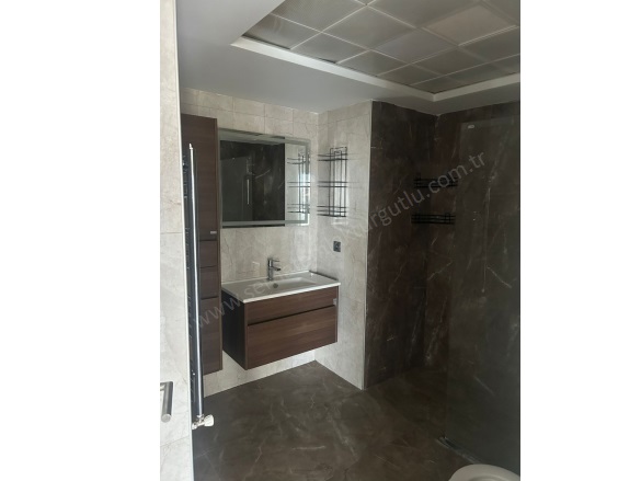 Selvilitepe Mah. Turgutlu Kiralık Daire |  1+1 Oda | 75M2 Aylık 22.500Tl | 3. Kat | Doğalgaz(Kombi) | 1 Banyo | 1 Yatak Odası Resim-2
