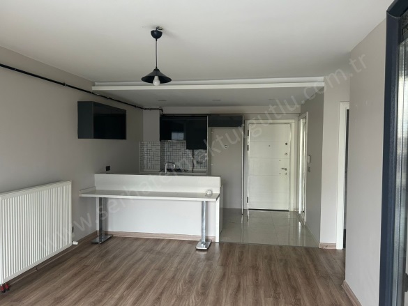 Selvilitepe Mah. Turgutlu Kiralık Daire |  1+1 Oda | 75M2 Aylık 22.500Tl | 3. Kat | Doğalgaz(Kombi) | 1 Banyo | 1 Yatak Odası Resim-3