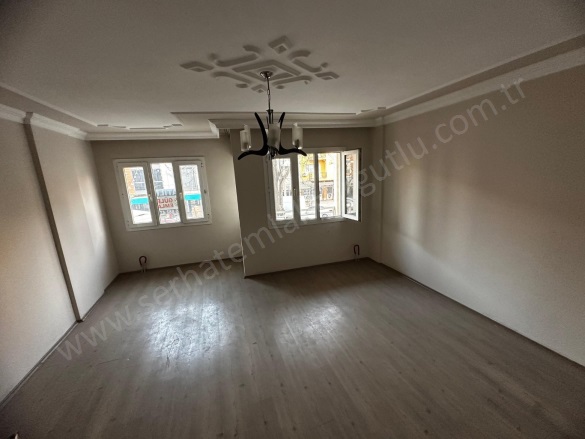 Mustafa Kemal Mah. Turgutlu Satılık Daire |  3+1 Oda | 115M2 2.450.000Tl  Krediye Uygun  | 1. Kat | Doğalgaz(Kombi) | 1 Banyo | 1 Yatak Odası Resim-2