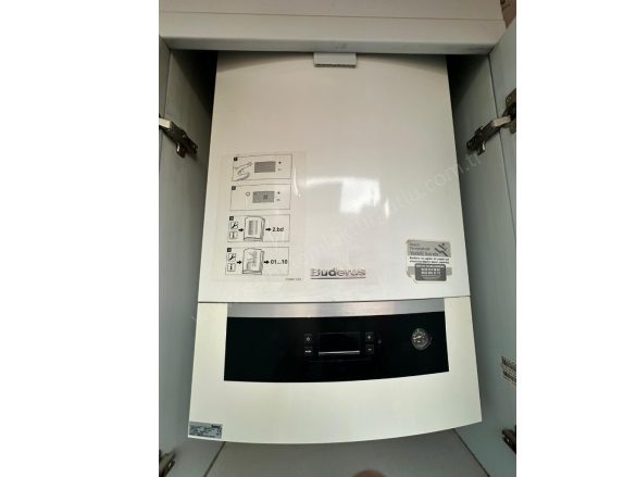 Cumhuriyet Mah. Turgutlu Satılık Daire |  3+1 Oda | 135M2 4.600.000Tl  Krediye Uygun  | 4. Kat | Doğalgaz(Kombi) | 1 Banyo | 1 Yatak Odası Resim-5