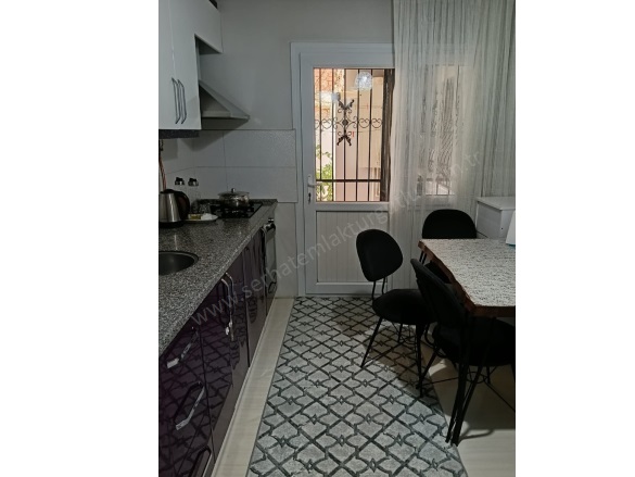 Özyurt Mah. Turgutlu Satılık Daire |  3+1 Oda | 160M2 3.750.000Tl  Krediye Uygun  | Zemin Kat | Doğalgaz(Kombi) | 1 Banyo | 1 Yatak Odası Resim-2