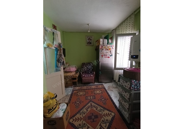 Atatürk Mah. Turgutlu Satılık Daire |  2+1 Oda | 85M2 1.650.000Tl  Krediye Uygun  | Zemin Kat | Doğalgaz(Kombi) | 1 Banyo | 1 Yatak Odası Resim-2