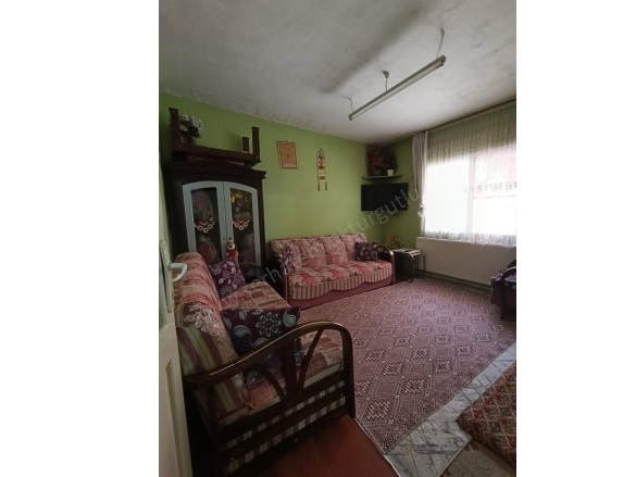 Atatürk Mah. Turgutlu Satılık Daire |  2+1 Oda | 85M2 1.650.000Tl  Krediye Uygun  | Zemin Kat | Doğalgaz(Kombi) | 1 Banyo | 1 Yatak Odası Resim-4