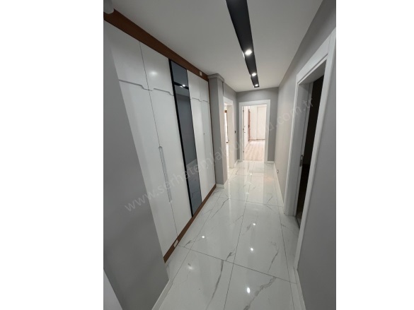 Acarlar Mah. Turgutlu Satılık Daire |  3+1 Oda | 135M2 5.650.000Tl  Krediye Uygun  | 1. Kat | Doğalgaz(Kombi) | 2 Banyo | 1 Yatak Odası Resim-3