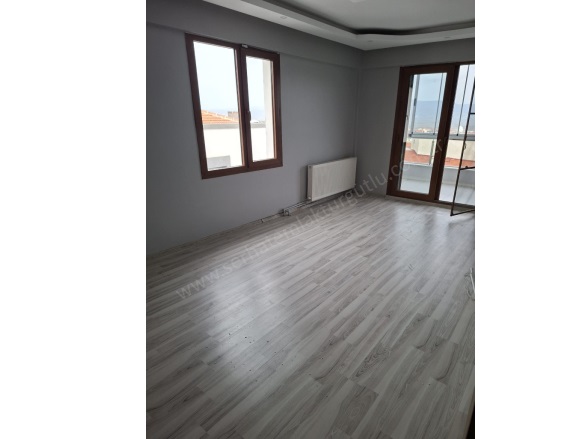Ergenekon Mah. Turgutlu Kiralık Daire |  3+1 Oda | 135M2 Aylık 25.000Tl | 4. Kat | Doğalgaz(Kombi) | 1 Banyo | 1 Yatak Odası Resim-3