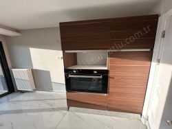 Turgutlu Selvilitepe Mah. Kiralık Daire 2+1 120 M2 | 8. Kat | Merkezi Isınma(Pay Ölçer) | 1 Banyo | 1 Yatak Odası