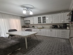Turgutlu Altay Mah. Satılık Daire 3+1 130 M2 | 4. Kat | Doğalgaz(Kombi) | 1 Banyo | 1 Yatak Odası
