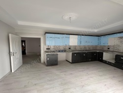 Turgutlu Subaşı Mah. Satılık Daire 3+1 135 M2 | 2. Kat | Klima | 1 Banyo | 1 Yatak Odası