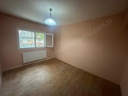 Turgutlu Mustafa Kemal Mah. Kiralık Daire 2+1 120 M2 | 1. Kat | Doğalgaz(Kombi) | 1 Banyo | 1 Yatak Odası