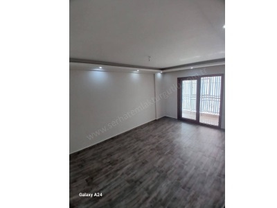 Turgutlu Satılık Daire Altay Mah 135M2 3+1 Oda 3 Ara Kat 5 Yıllık Y Isıtma Asansör Balkonlu Ahmetli Alahıdır