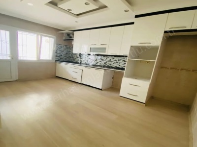 Turgutlu Kiralık Daire Yiğitler Mah 170M² Doğalgazlı Balkonlu 3+1 Oda Zemin Üstü Müstakil Girişli İstiklal