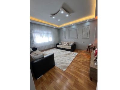 Turgutlu Satılık Daire Bozkurt Mah 130M2 3+1 Oda 3 Son Kat Balkonlu Tadilatlı Doğalgaz Kapıda