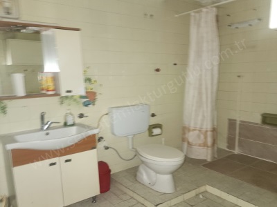 Turgutlu Kiralık Daire Cumhuriyet Mah 2 Kat 120M2 3+1 Oda Klimalı Balkonlu Ofis Ve İş Yeri İçinde Uygun
