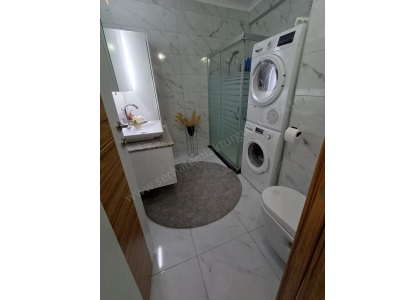 Turgutlu Satılık Daire Ergenekon Mah 150M2 3 Kat 3+1 Oda Asansörlü Otoparklı Cam Balkonlu 7 Yıllık