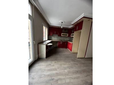 Turgutlu Satılık Daire Mustafa Kemal Mah Kervan Yolu Cd Üzeri Zemin Üstü 1 Kat 3+1 Oda 110M2 Doğalgazlı