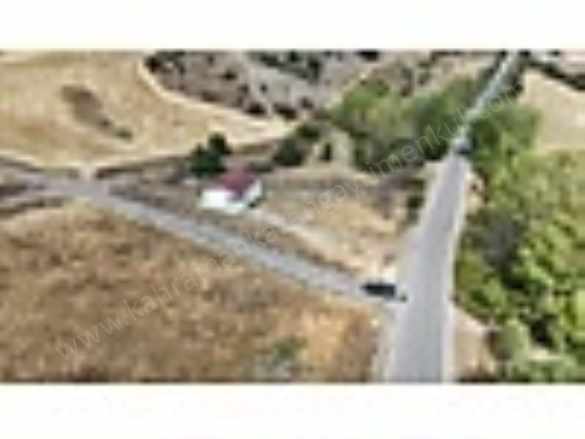 K Kazan Gyodan Uçarı Mah Yol Cepheli 1390M2 Evi Bulunan Bahçe Satılık Arsa Kahramankazan