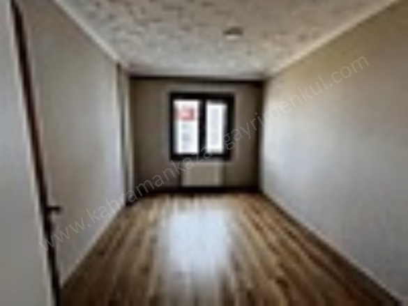 Atatürk Mah. Kahramankazan Satılık Daire |  4+1 Oda | 240M2 5.450.000Tl  Krediye Uygun  | 1. Kat | Doğalgaz(Kombi) | 2 Banyo Resim-4