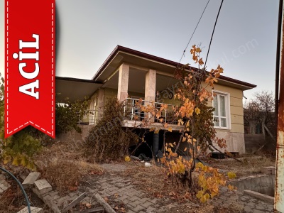 K Kazan Gyodan Soğulcak Mah 2150 M2 Ev Havuz Bulunan Bahçe Acil 2+1 Satılık Villa Kahramankazan Soğucak