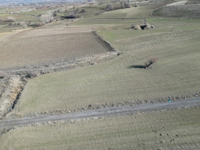 K Kazan Gyodan Ahi Mahallesinde 1227M Yola Cephe Bahçelik Satılık Tarla Kahramankazan Mah