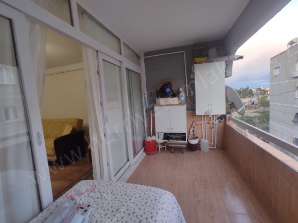 Yüzüncüyıl Mah. Çukurova Satılık Daire |  3+1 Oda | 150M2 3.300.000Tl | 3. Kat | Doğalgaz(Kombi) | 1 Banyo | 1 Yatak Odası Resim-2