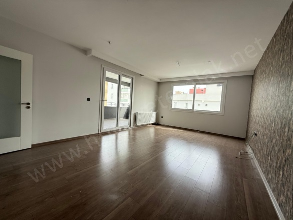 Pınar Mah. Seyhan Satılık Daire |  3+1 Oda |5.250.000Tl  Krediye Uygun  | 9. Kat | Doğalgaz(Kombi) | 2 Banyo | 1 Yatak Odası Resim-3