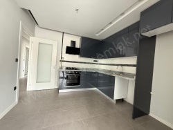 Seyhan Pınar Mah. Satılık Daire 3+1 | 9. Kat | Doğalgaz(Kombi) | 2 Banyo | 1 Yatak Odası