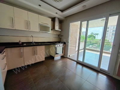 Adana Seyhan Gürselpaşa Mahallesinde 3+1 Kapalı Mutfak Satılık Daire Mah