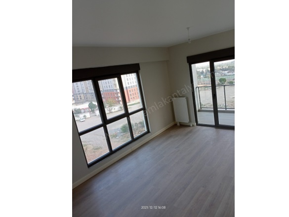 Kepez Mah. Kepez Kiralık Daire |  2+1 Oda | 106M2 Aylık 25.000Tl | 9. Kat | Merkezi Isınma(Pay Ölçer) | 2 Banyo | 1 Yatak Odası Resim-3