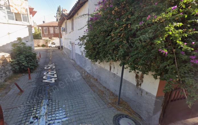 Balbey Mah. Muratpaşa Satılık Bahçeli Ev |  4+2 Oda | 327M2 5.500.000Tl  Krediye Uygun  | Klima | 1 Banyo | 2 Yatak Odası Resim-5