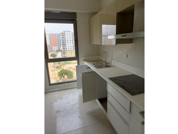 Kepez Mah. Kepez Kiralık Daire |  3+1 Oda | 142M2 Aylık 32.000Tl | 7. Kat | Merkezi Isınma(Pay Ölçer) | 2 Banyo | 1 Yatak Odası Resim-3